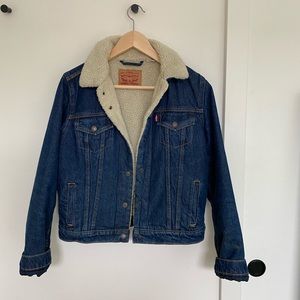 Levi’s Sherpa Jacket, size Medium.